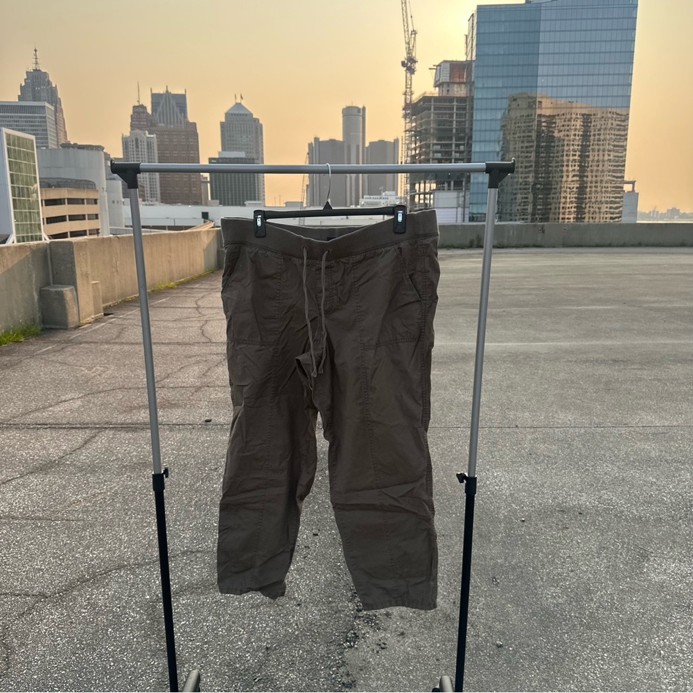 GAP WoMen's Cargo Pants Green Size XL SAME DAY SHIP 💨🛫📦🤗
